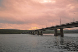 Половину Кольского моста перекроют в среду вечером