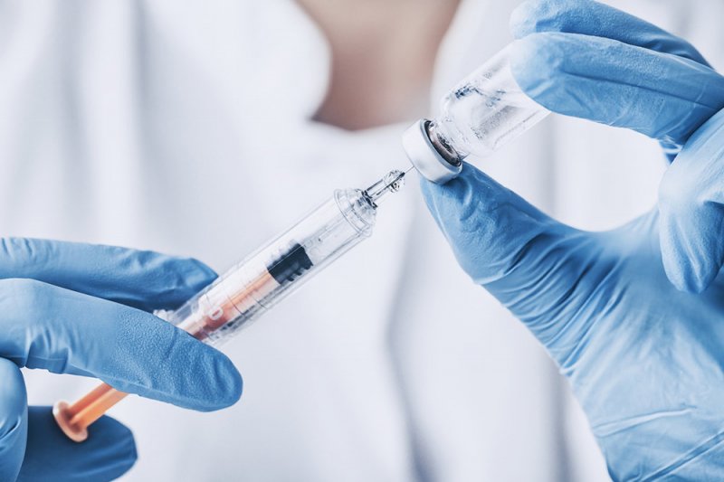Обязательную вакцинацию от Covid-19 могут ввести для работников школ и детсадов Мурманской области