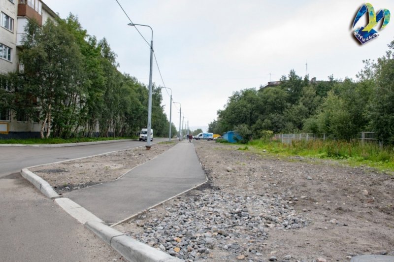 На мусор жалуются жители Инженерной в Мурманске