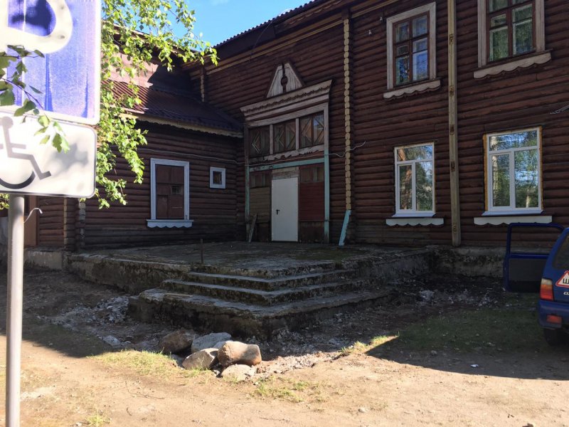 Восстанавливают уникальное здание ДК в Зеленоборском 