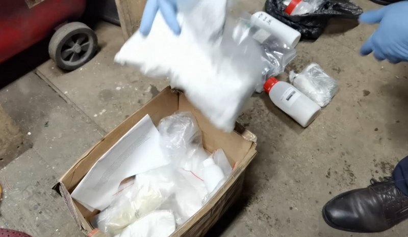 Владелец подпольной лаборатории ответит за нее перед судом в Мурманске