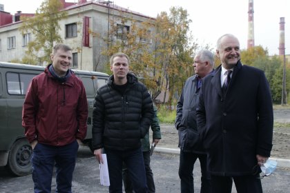 Двор в центре Мурманска преобразился благодаря городским властям