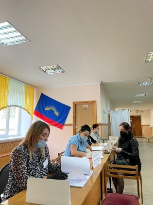 Наблюдатели следят за чистотой выборов в Заполярье