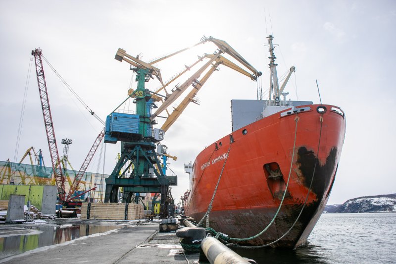 Здания и суда продает Мурманское морское пароходство из-за банкротства Здания и суда продает Мурманское морское пароходство из-за банкротства