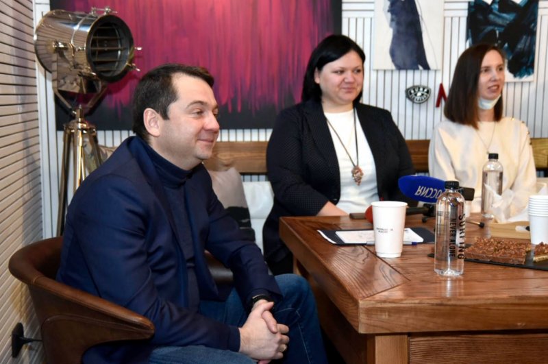 Андрей Чибис выпил кофе с предпринимателями Заполярья Андрей Чибис выпил кофе с предпринимателями Заполярья