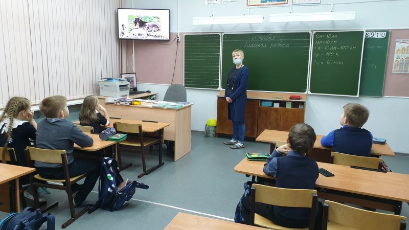 Специалисты библиотеки рассказали юным мурманчанам о домашних животных