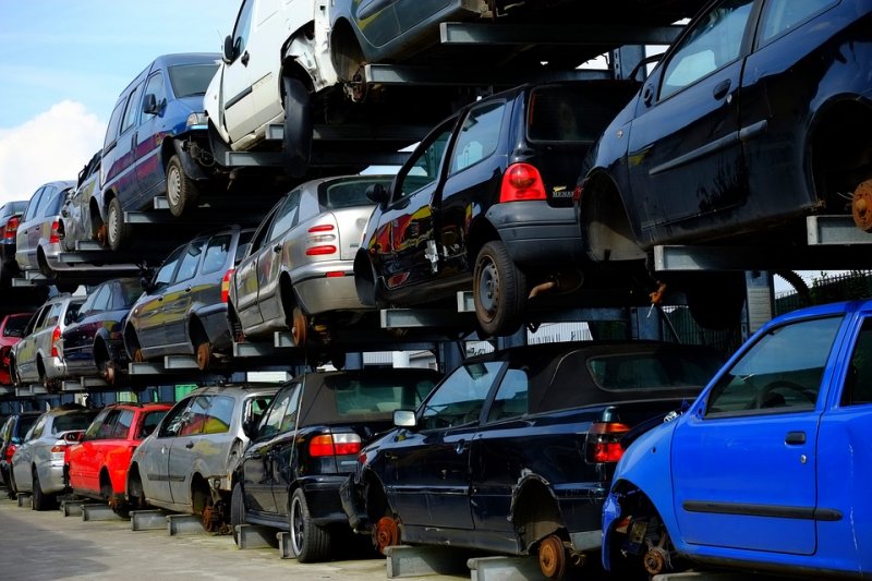Украл Volvo и сдал в металлолом в Мурманске