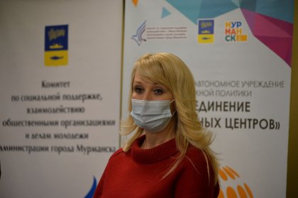 "Ребята откликаются по воле своей души, сердца, но со своей стороны мы также должны эту деятельность поощрять", — отметила Татьяна Печкарева. "Ребята откликаются по воле своей души, сердца, но со своей стороны мы также должны эту деятельность поощрять", — отметила Татьяна Печкарева.