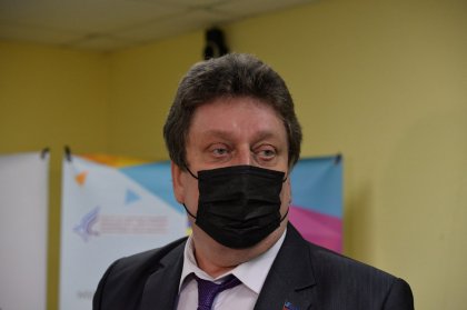 "От Совета депутатов города Мурманска всегда будет помощь и поддержка всем позитивным проектам, которые реализуются молодежью в Мурманске", — сказал Юрий Гугин. "От Совета депутатов города Мурманска всегда будет помощь и поддержка всем позитивным проектам, которые реализуются молодежью в Мурманске", — сказал Юрий Гугин.