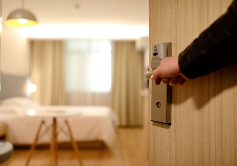 Booking и Airbnb перестали оказывать услуги в России Booking и Airbnb перестали оказывать услуги в России