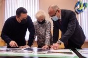 «Еще в 2018 году проходило рейтинговое голосование по выбору мест, которые мурманчане хотели благоустроить в первую очередь. Тогда было определено 19 территорий, обновление которых распределено поэтапно с учетом федерального финансирования», - рассказала Тамара Прямикова.