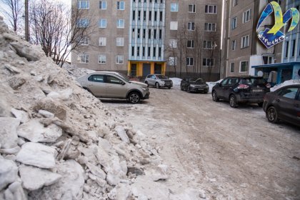 Жители дома №65 по улице Баумана недовольны уборкой снега Жители дома №65 по улице Баумана недовольны уборкой снега