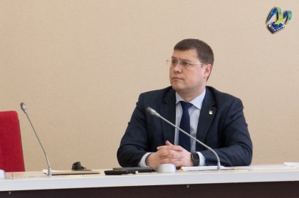 «Одним из ключевых событий станет акция «Бессмертный полк». И колонна, которая по праву считается народной, пройдет по улицам нашего города», - отметил Юрий Сердечкин. «Одним из ключевых событий станет акция «Бессмертный полк». И колонна, которая по праву считается народной, пройдет по улицам нашего города», - отметил Юрий Сердечкин.