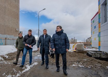 «Созданы все условия для комфортного пребывания детей. Удачно подобрано цветовое оформление. По сути, осталось лишь привести все в порядок, завезти и расставить мебель», – рассказал Игорь Морарь. «Созданы все условия для комфортного пребывания детей. Удачно подобрано цветовое оформление. По сути, осталось лишь привести все в порядок, завезти и расставить мебель», – рассказал Игорь Морарь.