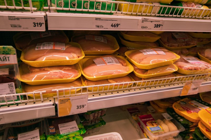 Мясо пытался вынесли из «Ленты» житель Мурманска Мясо пытался вынесли из «Ленты» житель Мурманска