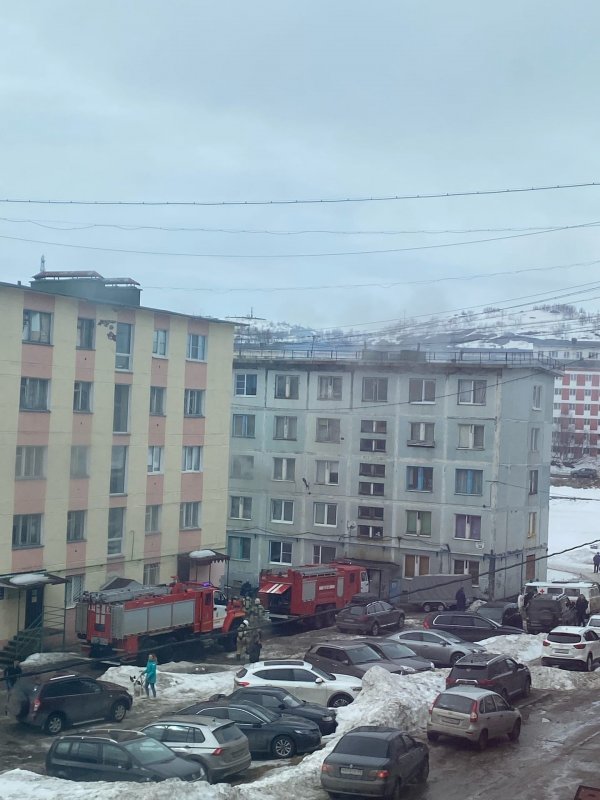 Квартира загорелась утром в Гаджиево Квартира загорелась утром в Гаджиево