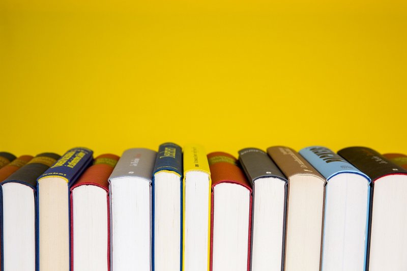 Школьников Заполярья зовут написать книгу или сценарий Школьников Заполярья зовут написать книгу или сценарий