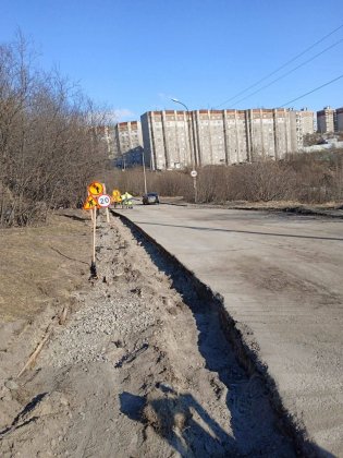 «За сезон нам предстоит отремонтировать 28 участков городских дорог, общей протяженностью более 13 километров», - отметил Юрий Сердечкин.