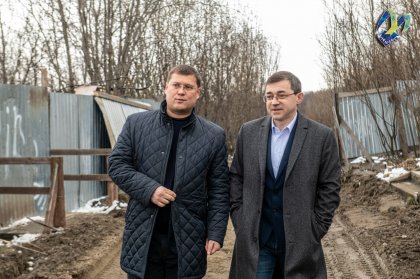 «За благоустройство зеленой зоны у озера Среднего проголосовали 39 000 мурманчан», - отметил Игорь Морарь. «За благоустройство зеленой зоны у озера Среднего проголосовали 39 000 мурманчан», - отметил Игорь Морарь.