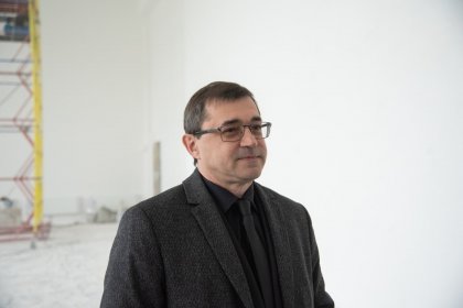 «Ученики школы неоднократно становились победителями и призерами в спортсоревнованиях. Думаю, после обустройства в школе отвечающего современным требованиям спортзала, побед станет еще больше», - рассказал Игорь Морарь. «Ученики школы неоднократно становились победителями и призерами в спортсоревнованиях. Думаю, после обустройства в школе отвечающего современным требованиям спортзала, побед станет еще больше», - рассказал Игорь Морарь.