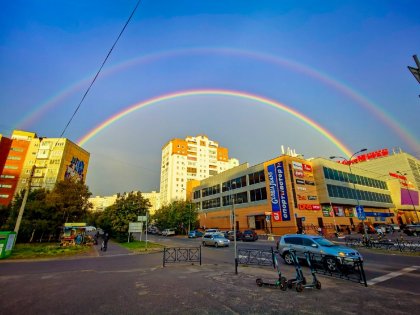 Сотни фотографий двойной радуги опубликовали мурманчане