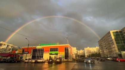 Сотни фотографий двойной радуги опубликовали мурманчане