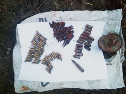 В мурманских гаражах нашли боевые гранаты и россыпь патронов В мурманских гаражах нашли боевые гранаты и россыпь патронов