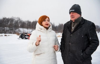 Ирина Андреева: «Для Мурманска это первый подобный опыт организации освещенного катка на льду естественного водоема»
