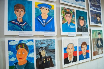 Дети нарисовали портреты героев, чьи имена навсегда связаны с историей Мурманска Дети нарисовали портреты героев, чьи имена навсегда связаны с историей Мурманска