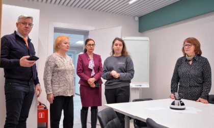 Тамара Прямикова: «Важно, что все это делается не зря, ведь такие места для проведения досуга пользуются огромной популярностью среди молодых людей». Тамара Прямикова: «Важно, что все это делается не зря, ведь такие места для проведения досуга пользуются огромной популярностью среди молодых людей».