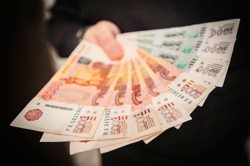 5 миллионов требовал инженер за скидку на госконтракт в Мурманске 5 миллионов требовал инженер за скидку на госконтракт в Мурманске
