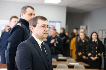 Игорь Морарь: «Площадку для учебно-тренажерного центра предоставляет городской детский морской центр «Океан». Здесь ребят еще со школьного возраста готовят к профессии моряка».