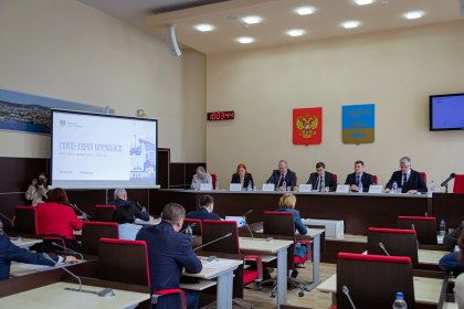 Игорь Морарь: «Общая цель работы депутатов, всего руководства города – благополучие мурманчан, создание современной городской среды». Игорь Морарь: «Общая цель работы депутатов, всего руководства города – благополучие мурманчан, создание современной городской среды».