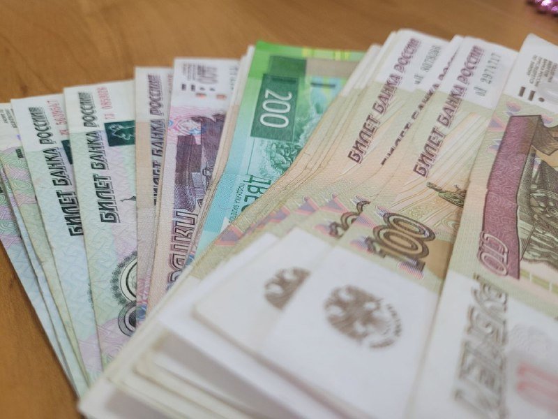 Фальшивыми деньгами расплатился мурманчанин в магазине