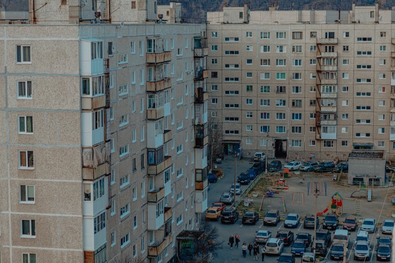 Ребенка сбил автомобиль в мурманском дворе Ребенка сбил автомобиль в мурманском дворе