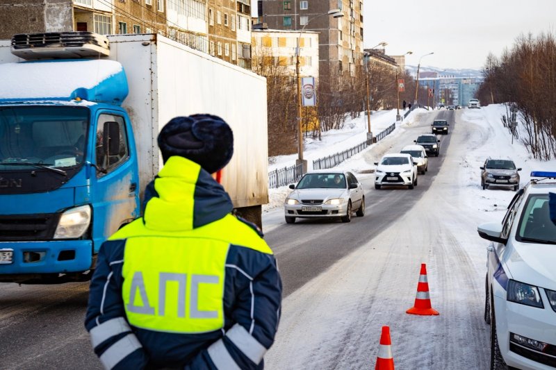 «Охота» на любителей выезжать на «встречку» началась в Мурманске