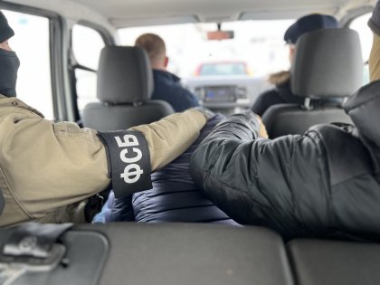 Навравшего про терроризм поймали в морском порту Мурманска Навравшего про терроризм поймали в морском порту Мурманска