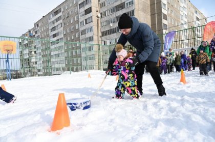 Физкультурный праздник прошел во дворе на Гагарина