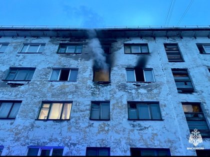 Два человека пострадали при пожаре в Мурманске на Подстаницкого Два человека пострадали при пожаре в Мурманске на Подстаницкого