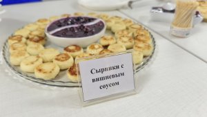 Формула идеальных сырников: держат форму, нежный вкус — срочно записывайте рецепт и замените муку другим продуктом