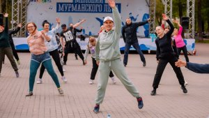 Размяться на свежем воздухе: в Мурманске запускают новый сезон «Открытой зарядки»