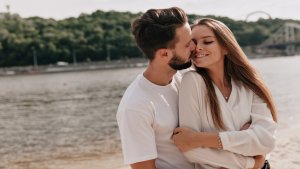 Услышат заветное предложение: астрологи назвали 3 знака Зодиака, которых июнь приведёт прямиком в ЗАГС
