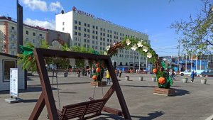 В Мурманске пьяный петербуржец устроил ночной штурм делового центра на Воровского