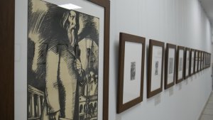 Раритеты XVI века и «Салтыкиада»: в Мурманск привезли уникальные гравюры