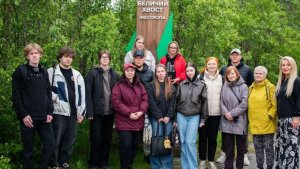 Пообщались и нашли общие интересы: на «Снежинке» прошла экскурсия для студентов и пожилых мурманчан