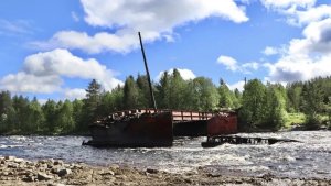 В Алакуртти сгоревший мост невозможно восстановить: жителей отправят в обход через ж/д переправу