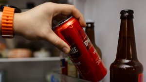 Из-за шумных соседей апатитчанин потерял работу: семья подала в суд на хозяев притона