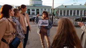 Секреты 100-летнего здания и тайны стилей: мурманчан пригласили на интерактивную прогулку
