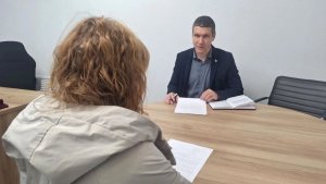 Вопросы пенсии и ЖКХ: в Мурманске опубликовали график личных приемов депутатов Горсовета на эту неделю