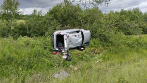 Трое пострадавших: на трассе «Кола» в Мурманской области перевернулась легковушка